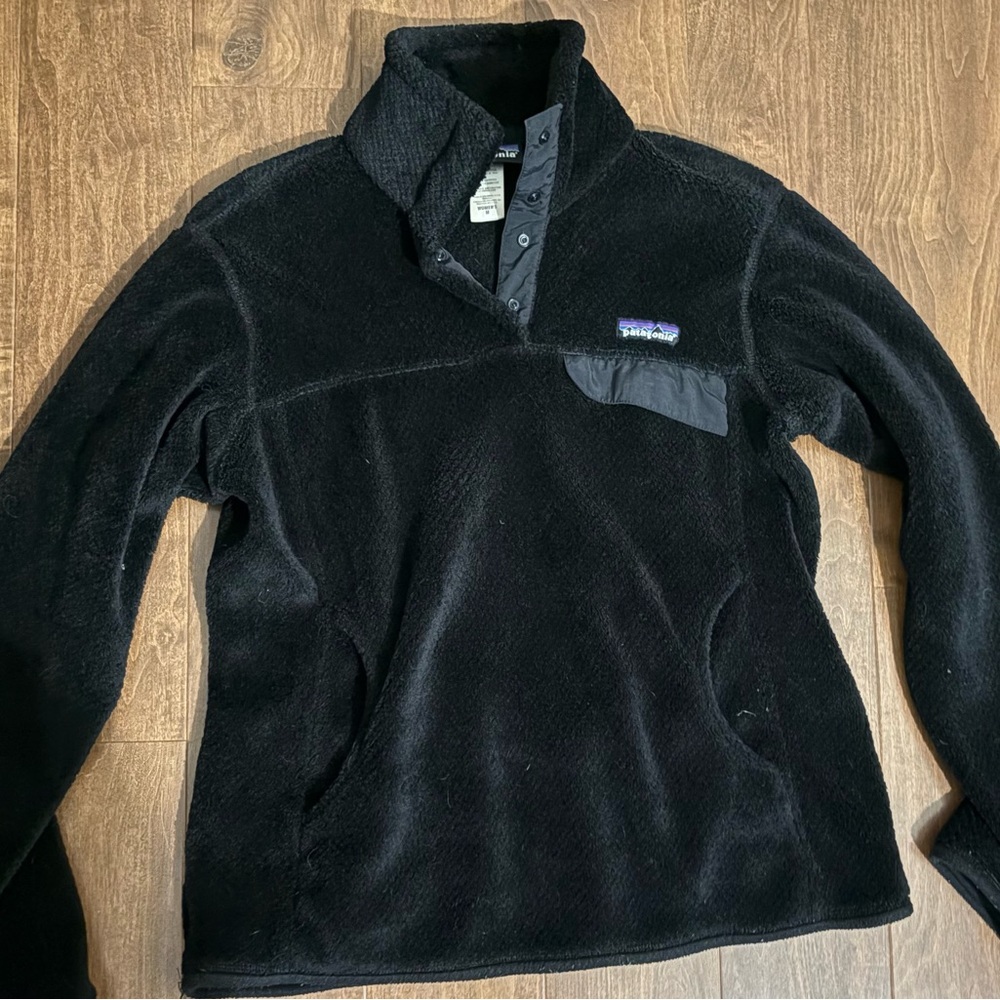 Patagonia Women's Medium Cream Re-Tool Snap-T Fleece Pullover - Picture 2 of 5